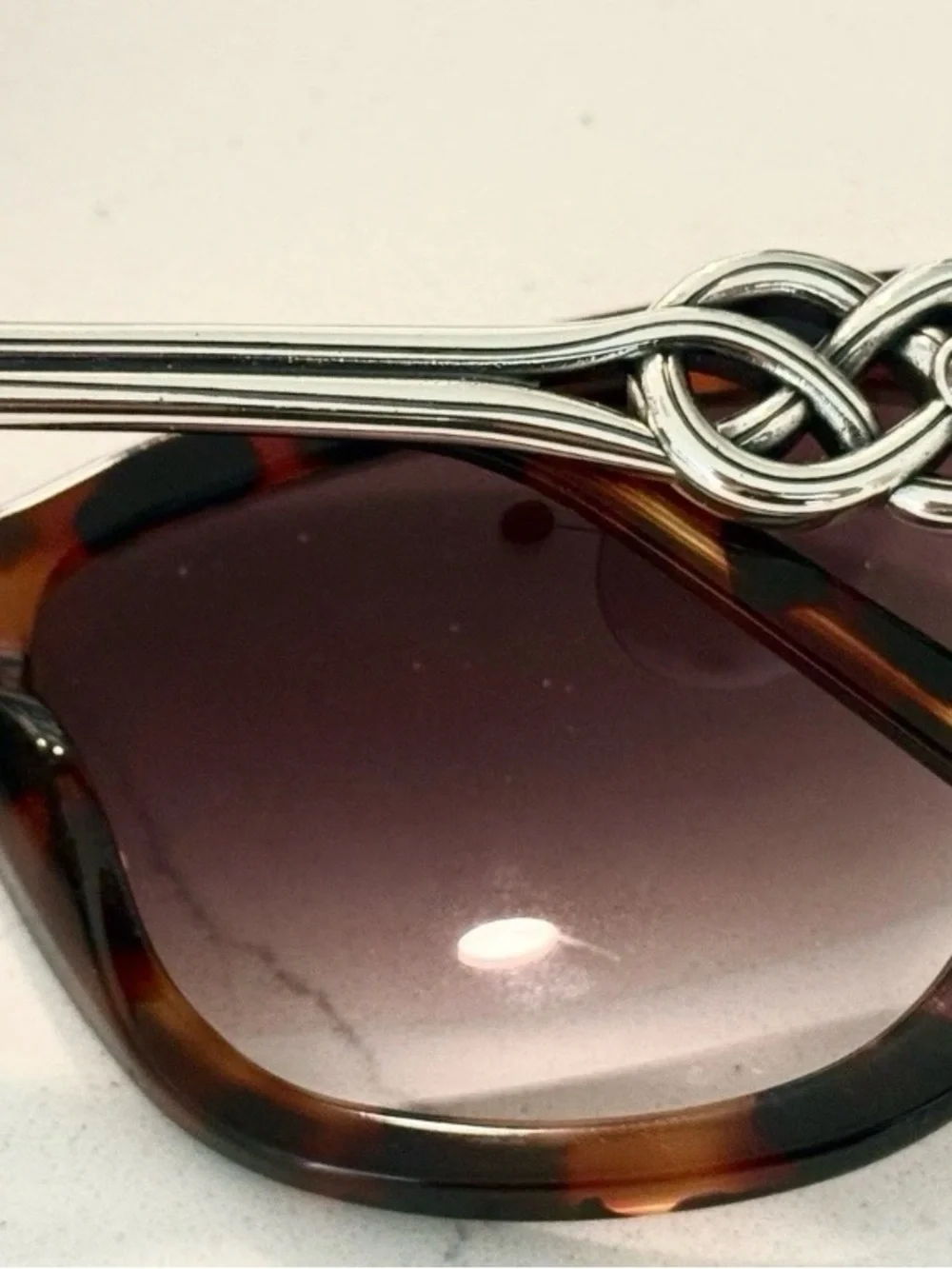 Brighton Interlock Cascade Women’s Sunglasses Tortoise Frame Brown Gradient Lens